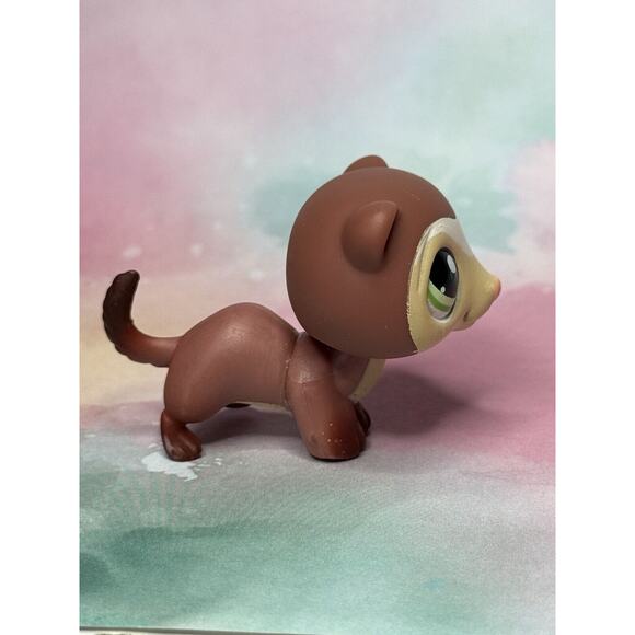 Authentic LPS Littlest Pet Shop #1026 Brown Cream White Ferret Green Dot Eyes - Picture 3 of 8
